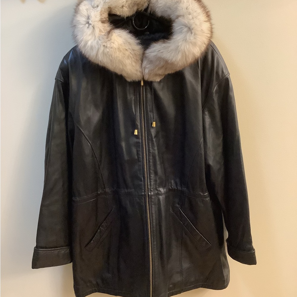 Jacqueline Ferrar Women's Black Leather Hooded Jacket with Fox Fur Trim